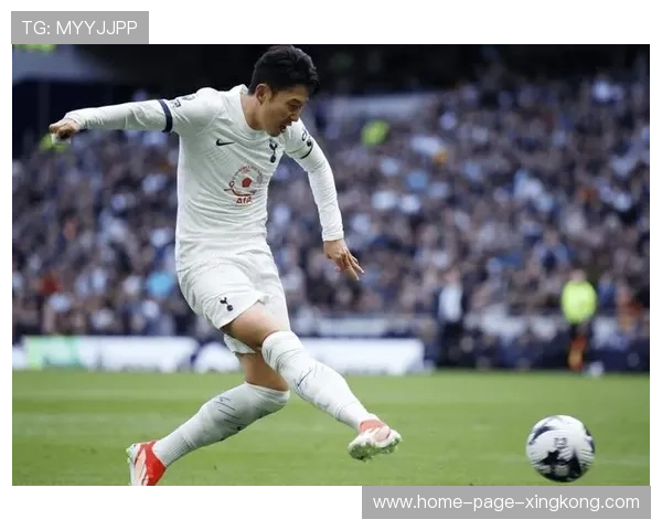 孙兴慜弧顶低射穿透禁区,热刺创造致命局面 孙兴慜弧顶低射穿透禁区,热刺创造致命局面